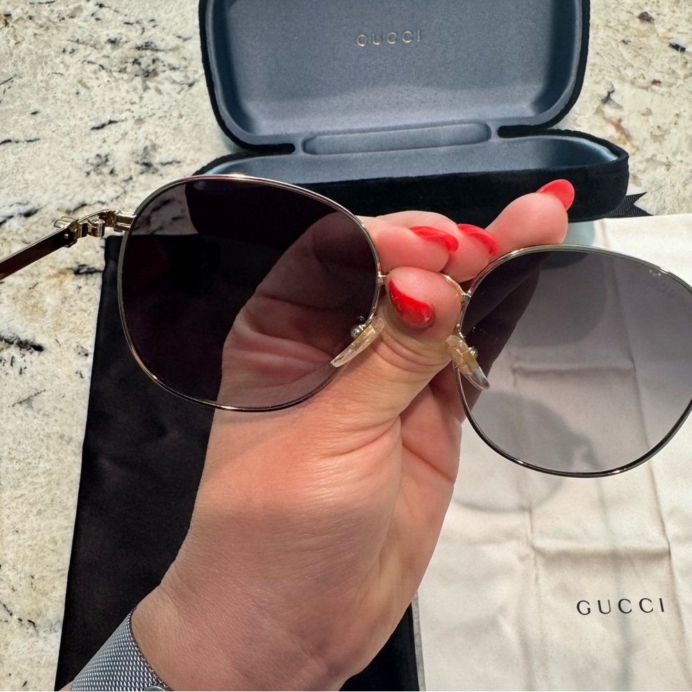 Gucci GG1142S Gold and Black Round Sunglasses women GG - Picture 8 of 16